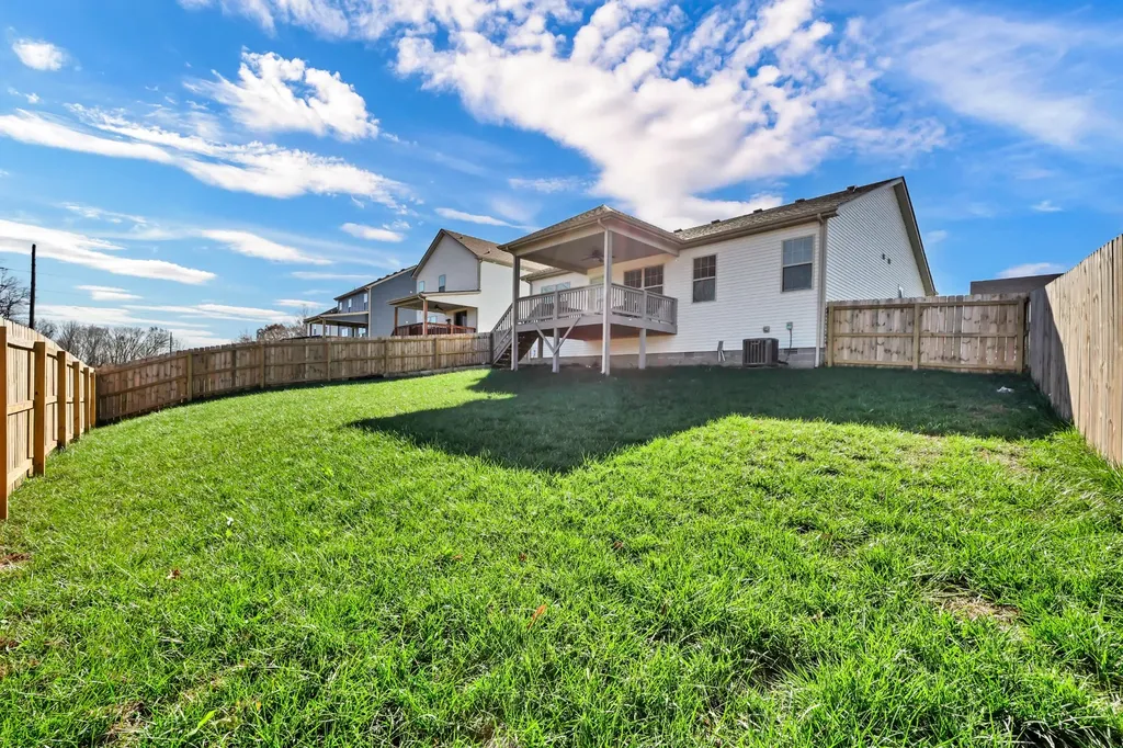 533 Lucky Lane Clarksville TN 37042