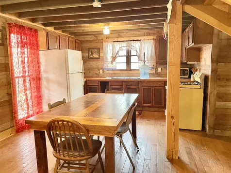 84 Granny Pratt Lane Belvidere TN 37306