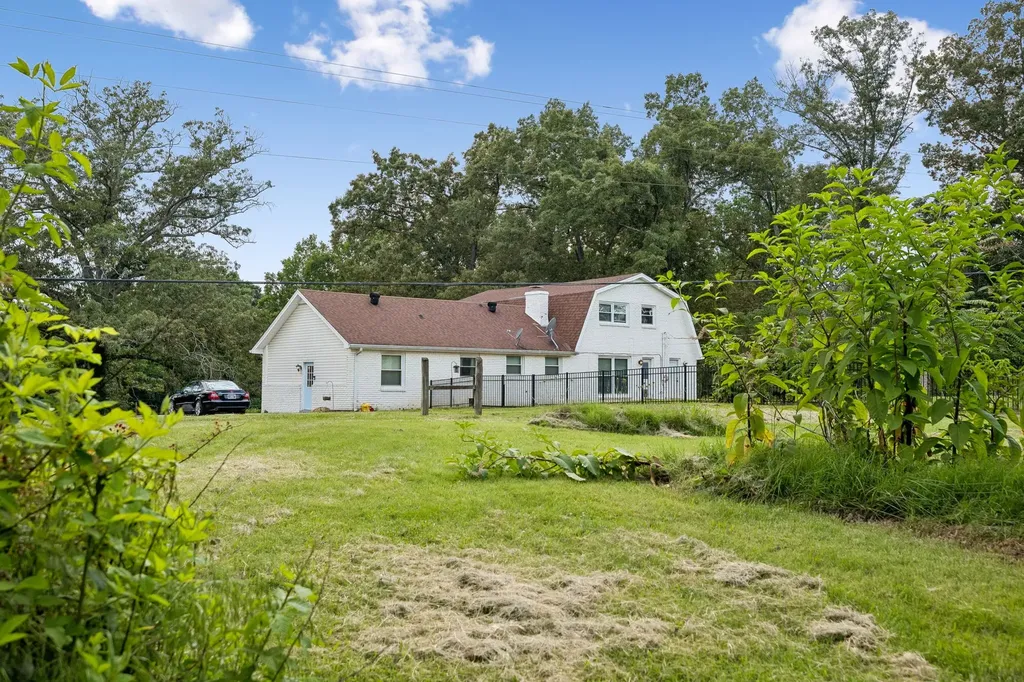 1733 Belotes Ferry Road Lebanon TN 37087