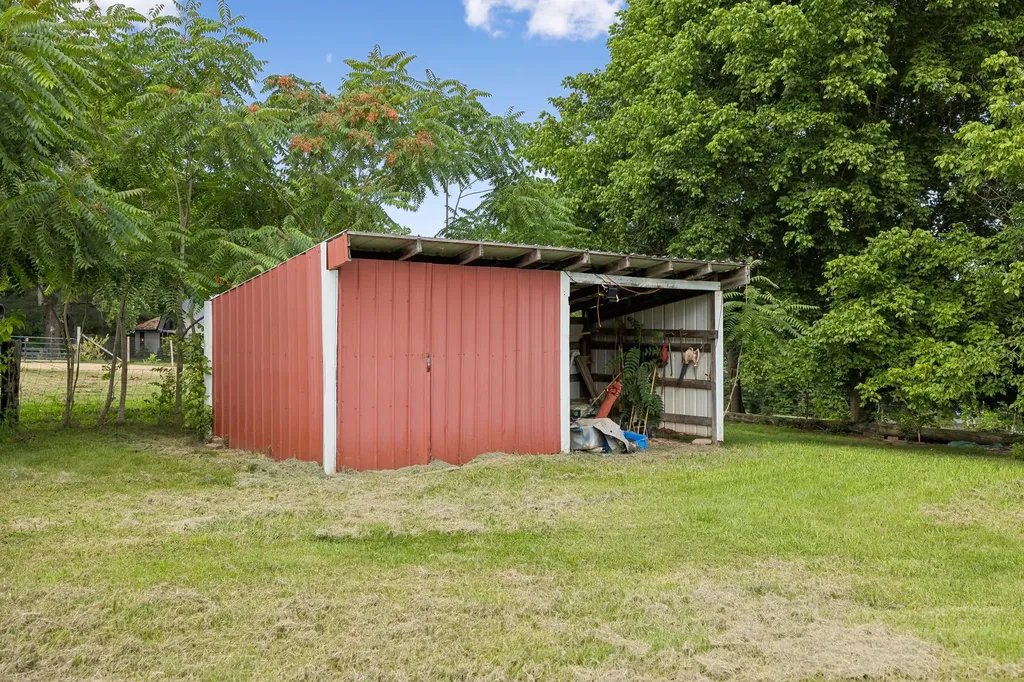 1733 Belotes Ferry Road Lebanon TN 37087