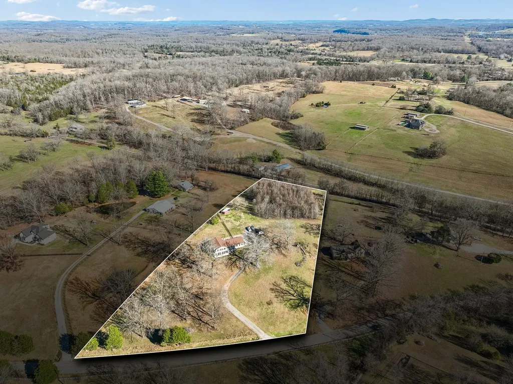 1733 Belotes Ferry Road Lebanon TN 37087