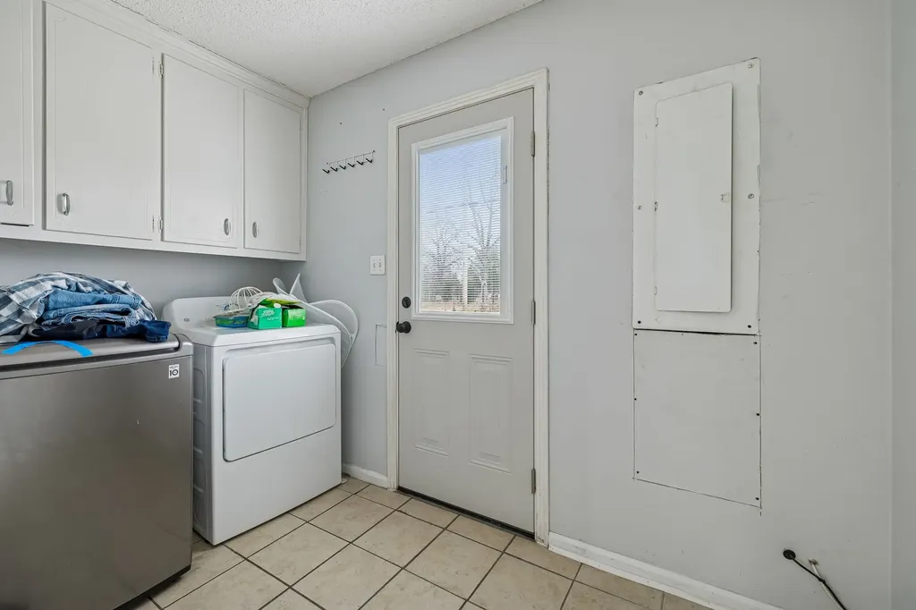 1733 Belotes Ferry Road Lebanon TN 37087