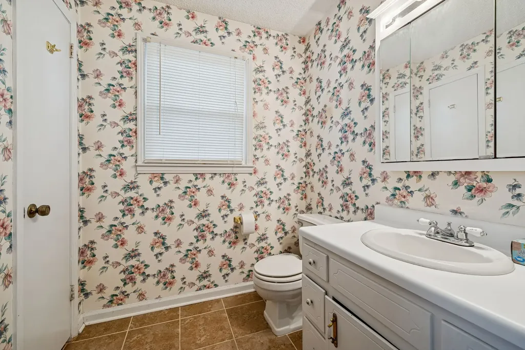 1733 Belotes Ferry Road Lebanon TN 37087