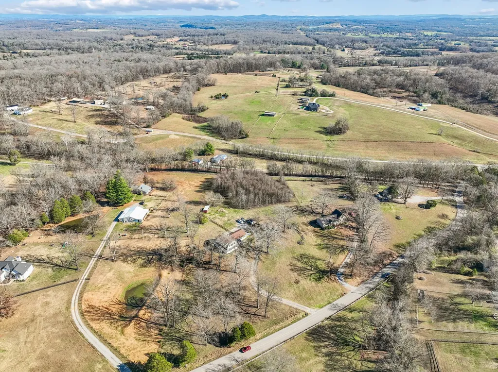1733 Belotes Ferry Road Lebanon TN 37087