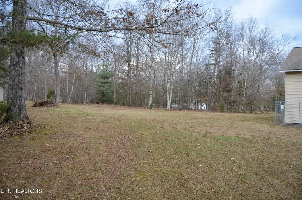 170 Pin Oak Lane Crossville TN 38555