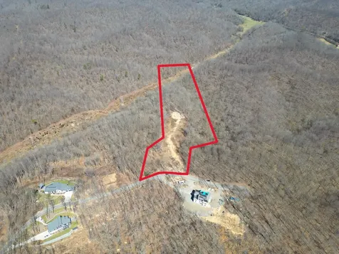 1065 Sioux Trail Pegram TN 37143