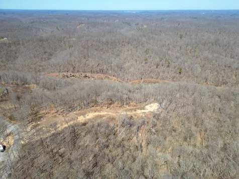 1065 Sioux Trail Pegram TN 37143