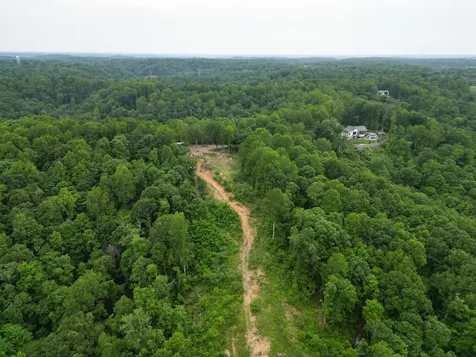 1065 Sioux Trail Pegram TN 37143