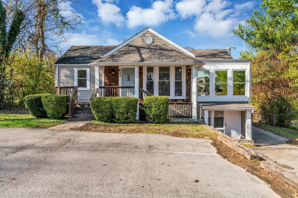 633 W Iris Drive Nashville TN 37204