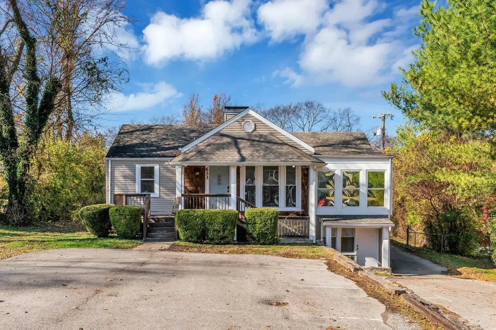 633 W Iris Drive Nashville TN 37204