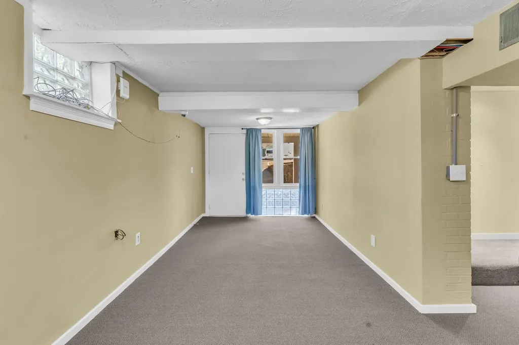633 W Iris Drive Nashville TN 37204