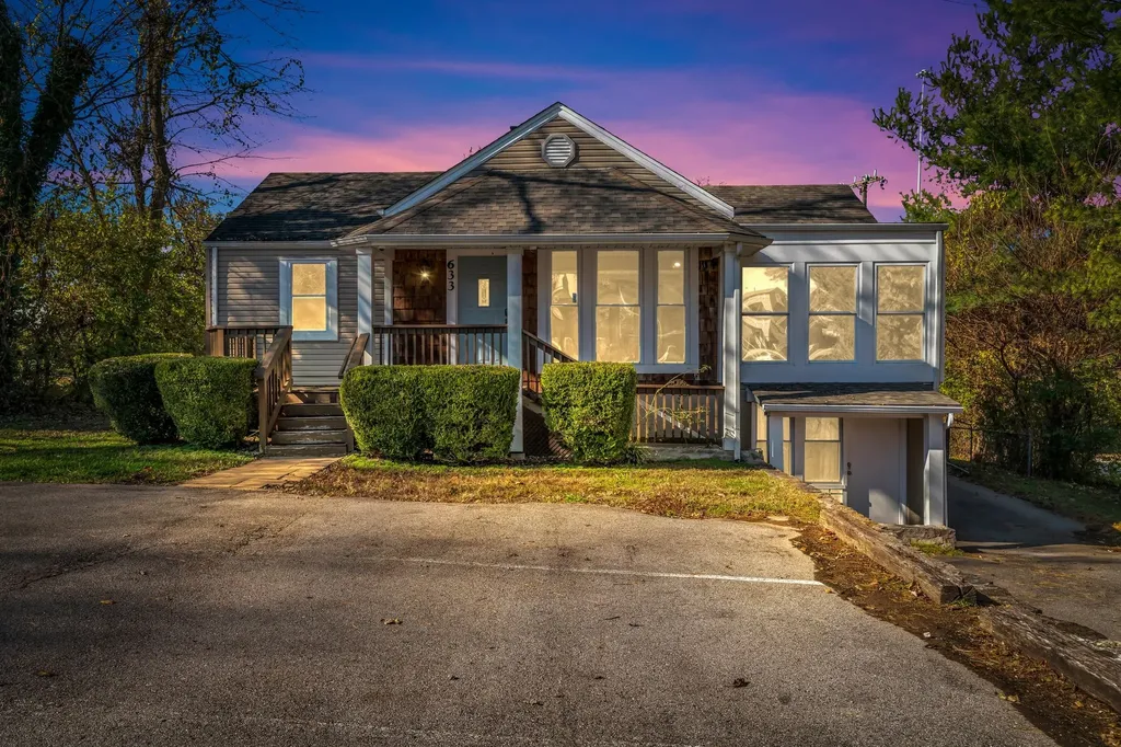 633 W Iris Drive Nashville TN 37204