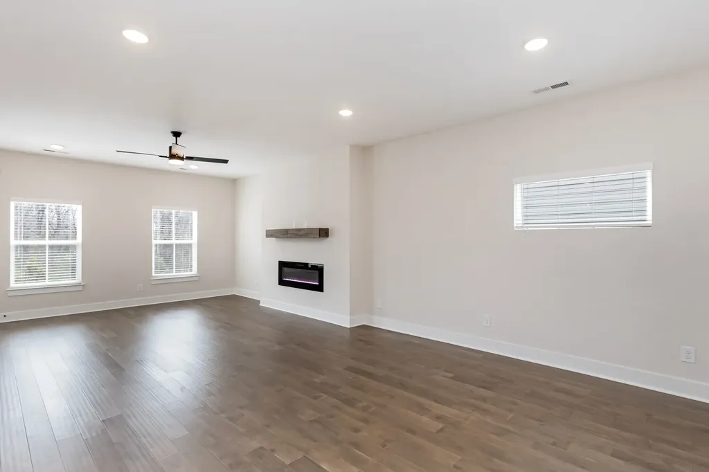 323 Jasmine Park Hermitage TN 37076