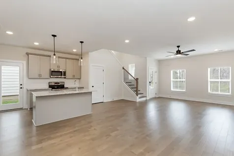 323 Jasmine Park Hermitage TN 37076
