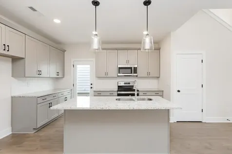 323 Jasmine Park Hermitage TN 37076
