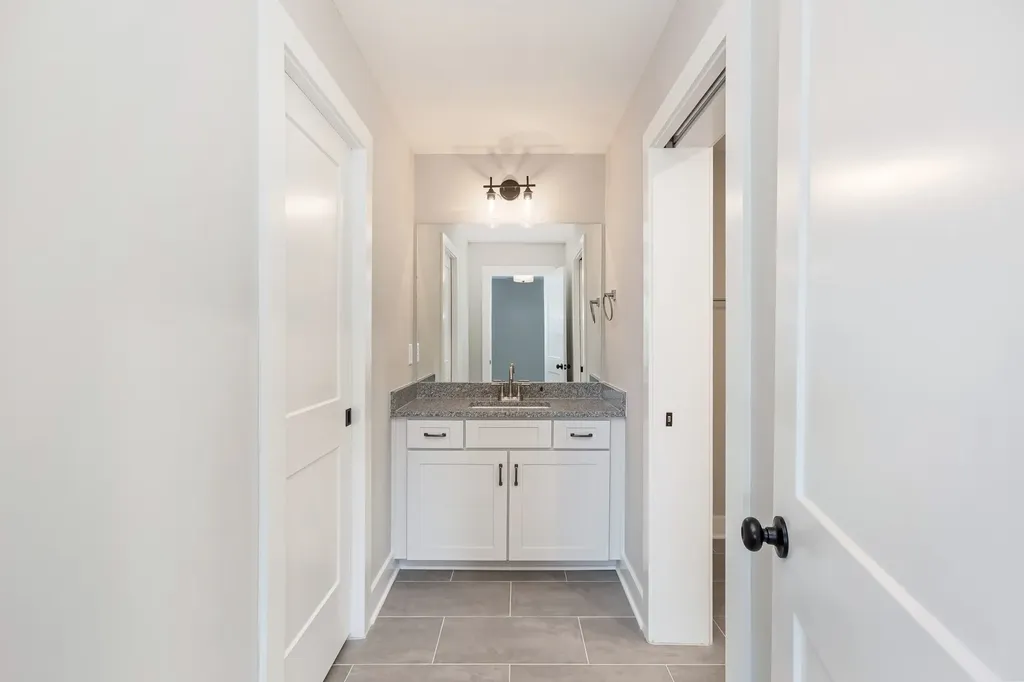 300 Jasmine Park Hermitage TN 37076