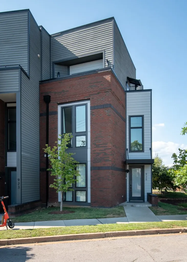 925 Ramsey Street Nashville TN 37206