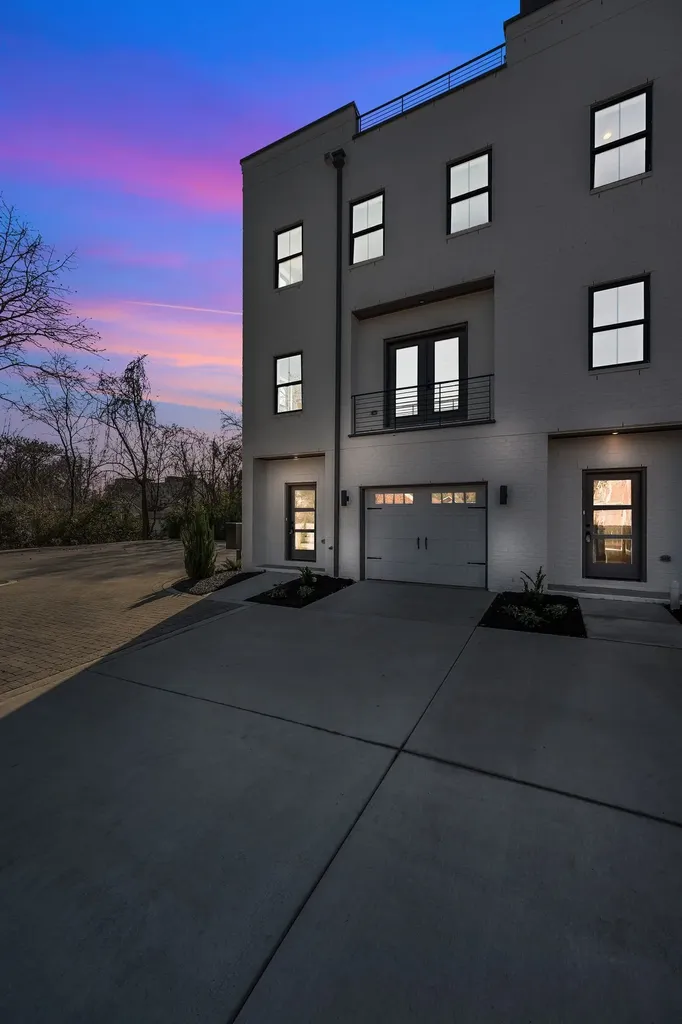 520 N Maple Street Murfreesboro TN 37130