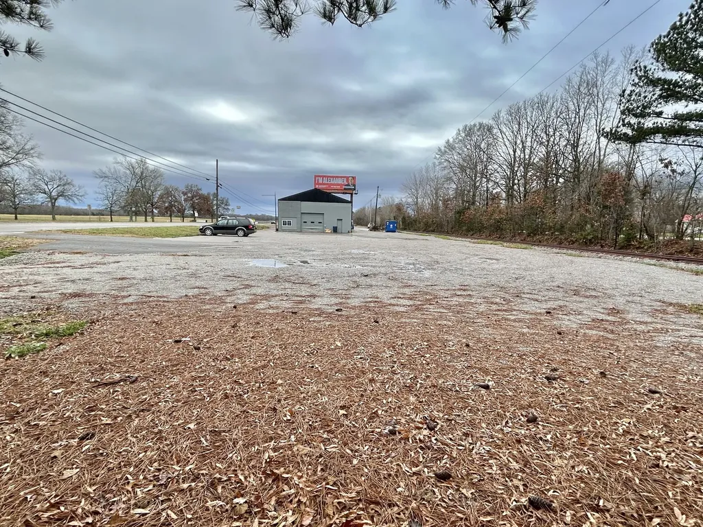 2260 New Tullahoma Highway Manchester TN 37355