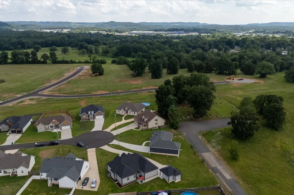 3021 Cambridge Court Lewisburg TN 37091