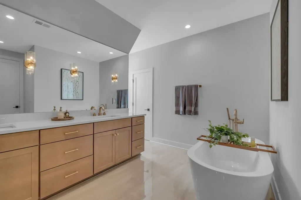 1228 4th Avenue, N Nashville TN 37208