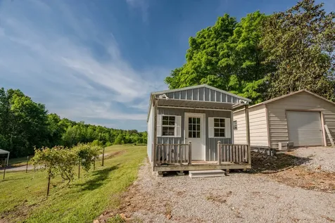 875 Waterloo Road Westpoint TN 38486