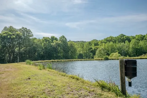875 Waterloo Road Westpoint TN 38486