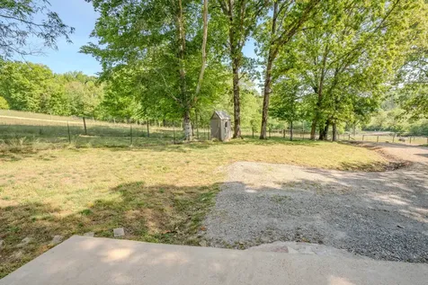 875 Waterloo Road Westpoint TN 38486