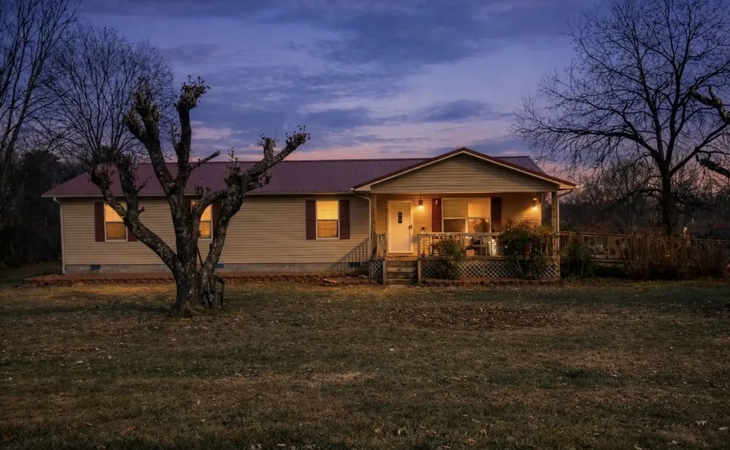 188 65th Avenue Palmer TN 37365