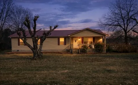 188 65th Avenue Palmer TN 37365