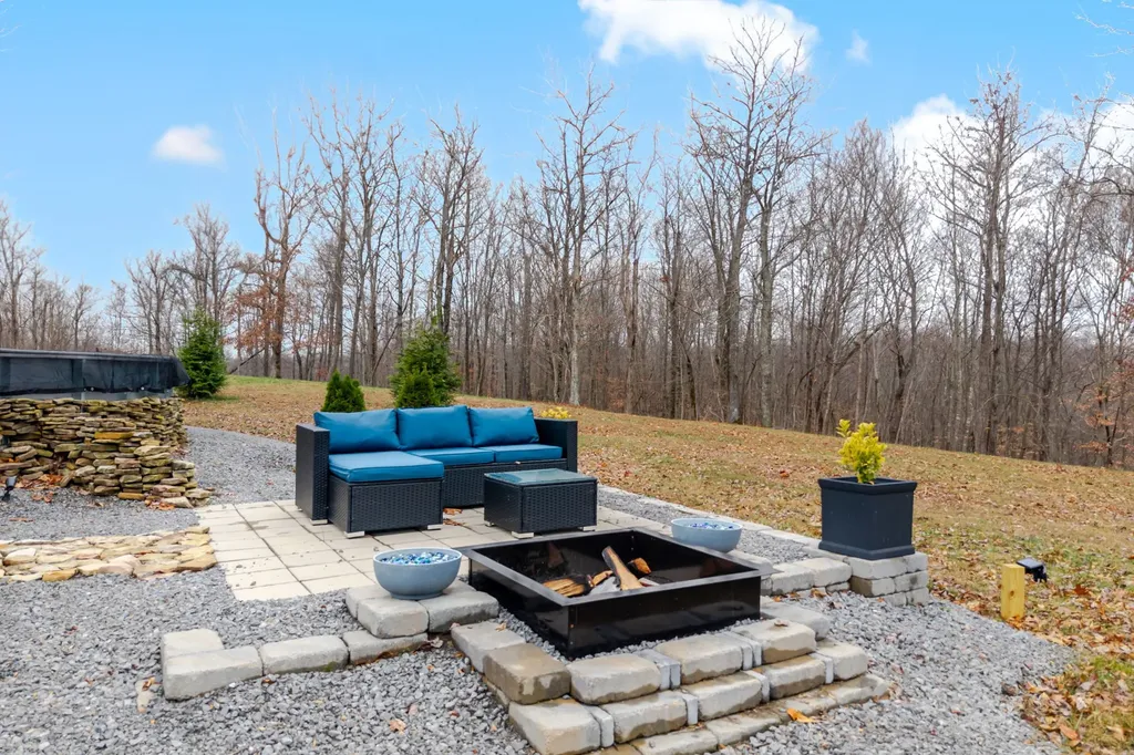 1750 S Fork Road Whitleyville TN 38588