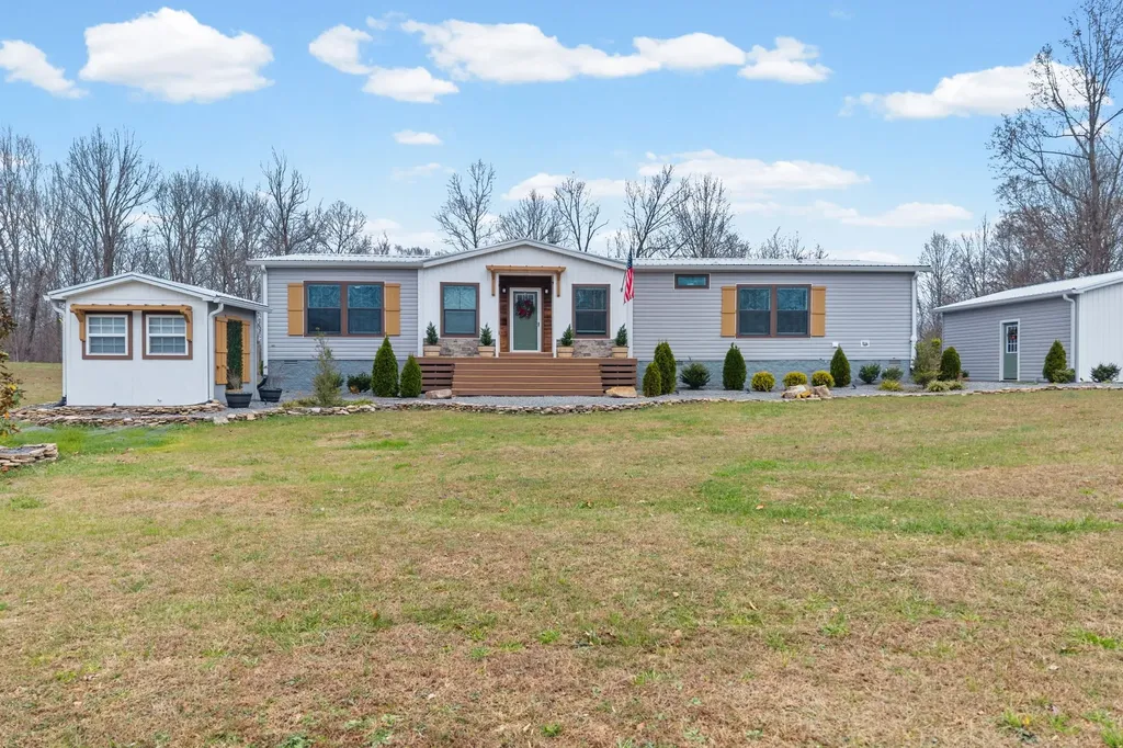 1750 S Fork Road Whitleyville TN 38588