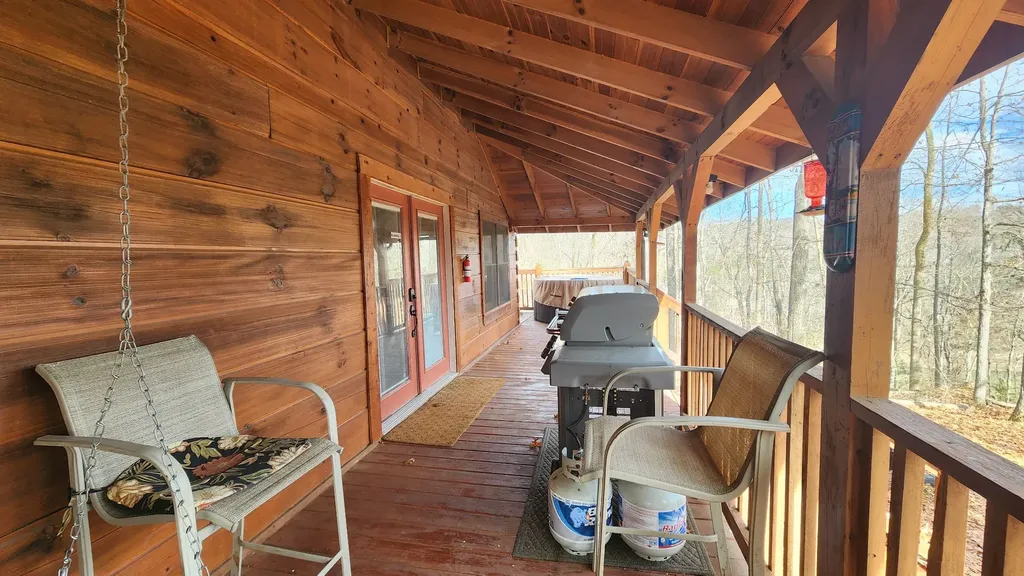 5615 Eastport Road Alpine TN 38543