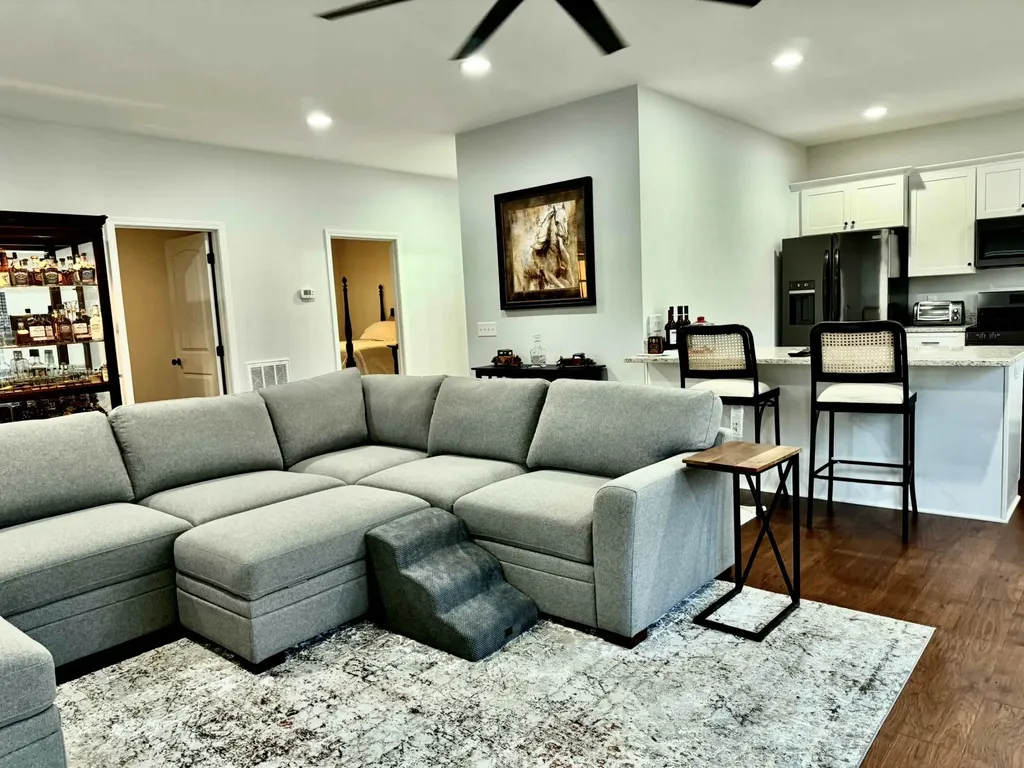 9461 Short Mountain Road Smithville TN 37166