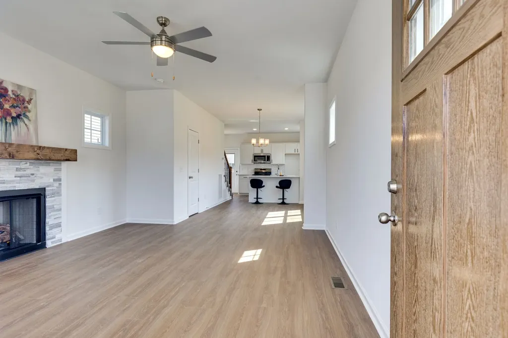 865 Dogwood Trail Clarksville TN 37042