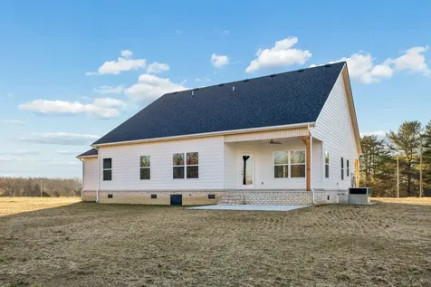 2233 County House Road Smithville TN 37166