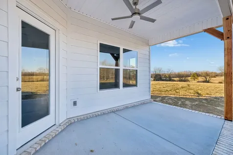 2233 County House Road Smithville TN 37166
