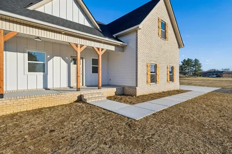 2233 County House Road Smithville TN 37166