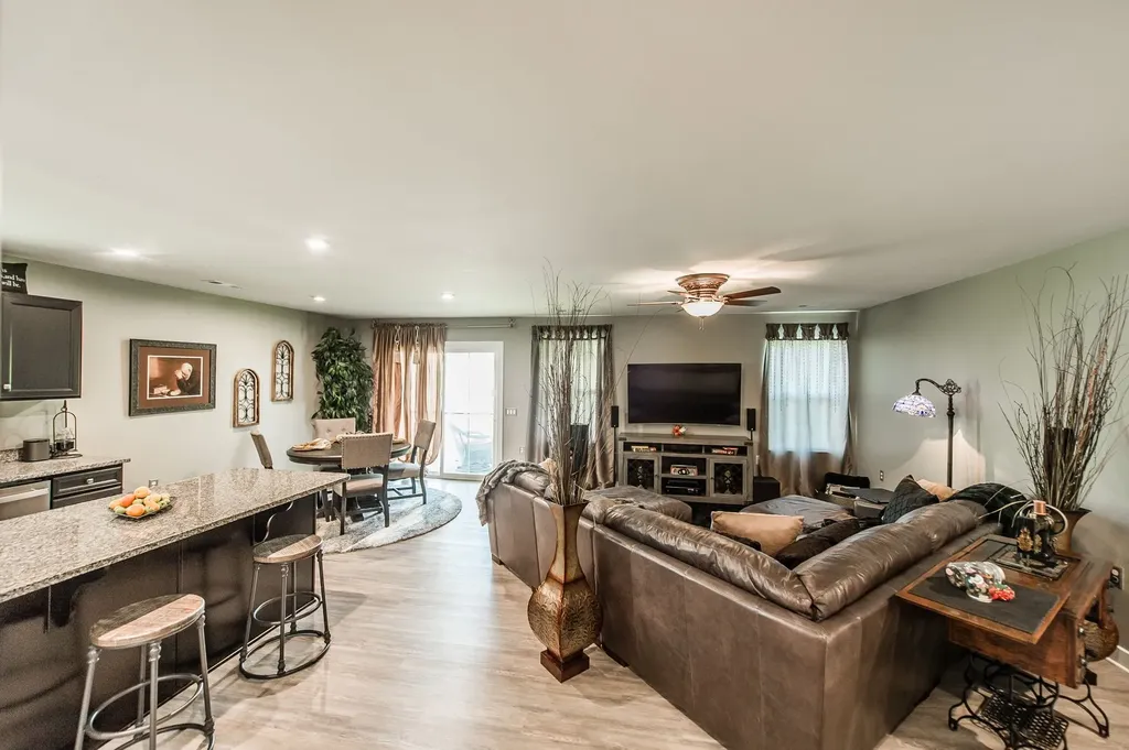 194 Carothers Way White House TN 37188