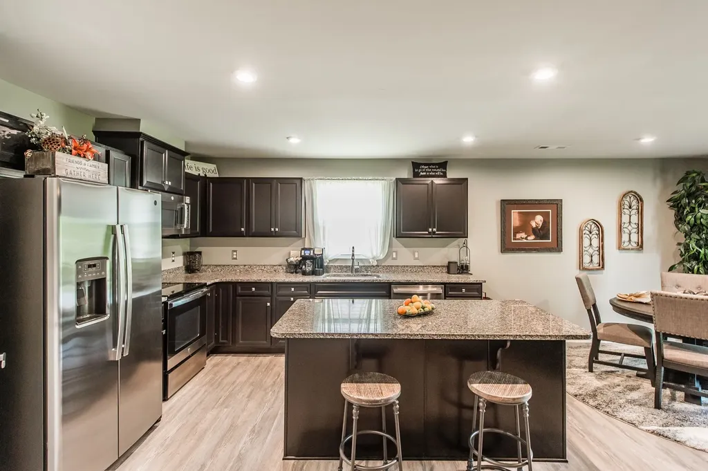 194 Carothers Way White House TN 37188