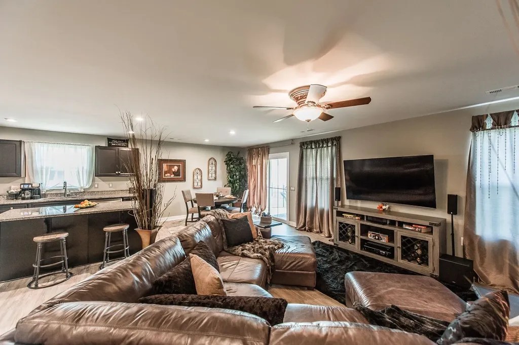 194 Carothers Way White House TN 37188