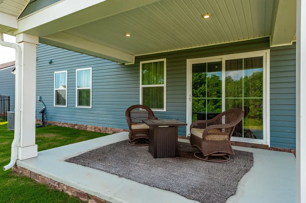 194 Carothers Way White House TN 37188