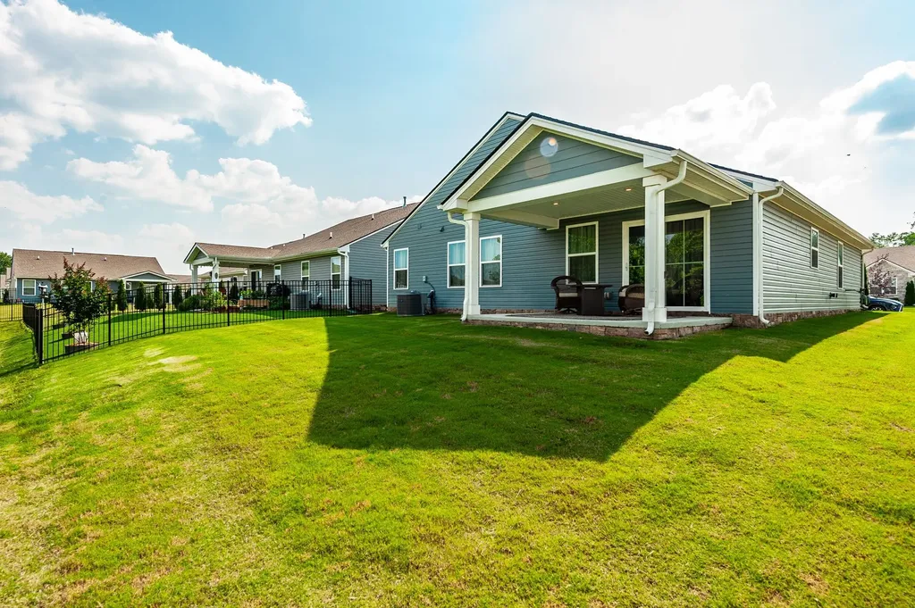 194 Carothers Way White House TN 37188