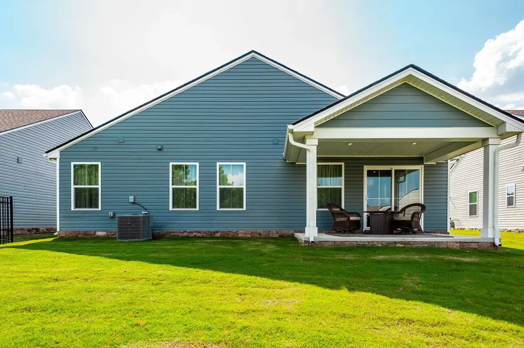 194 Carothers Way White House TN 37188