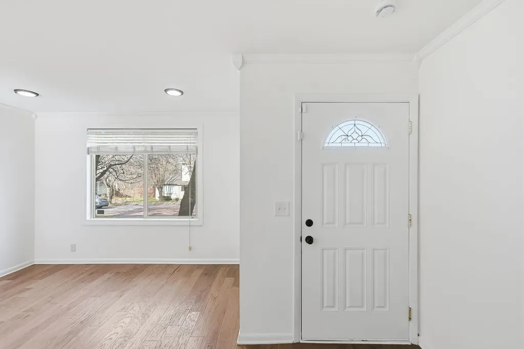 4958 Edmondson Pike Nashville TN 37211