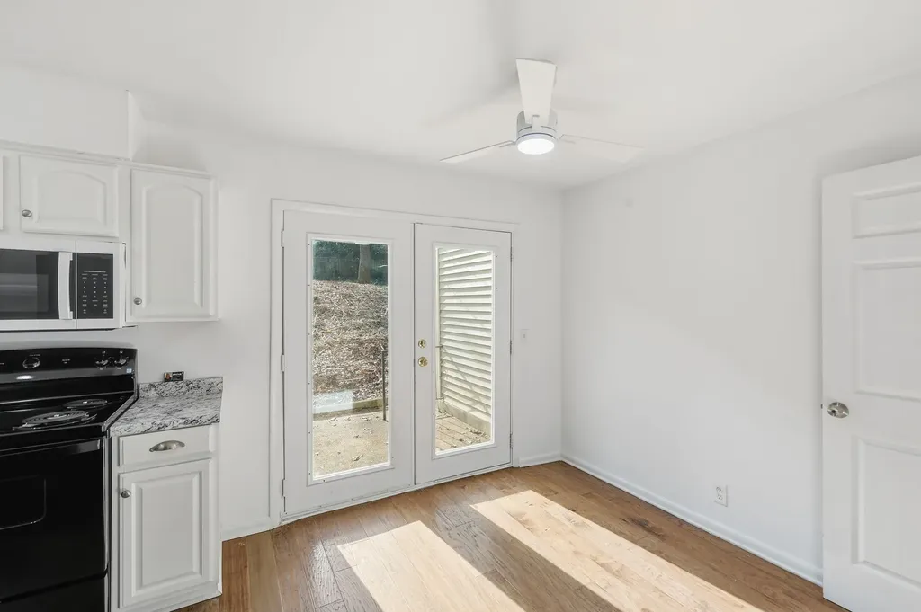 4958 Edmondson Pike Nashville TN 37211