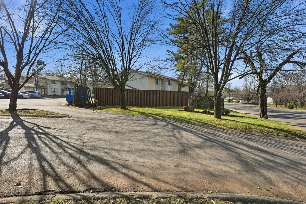 4958 Edmondson Pike Nashville TN 37211