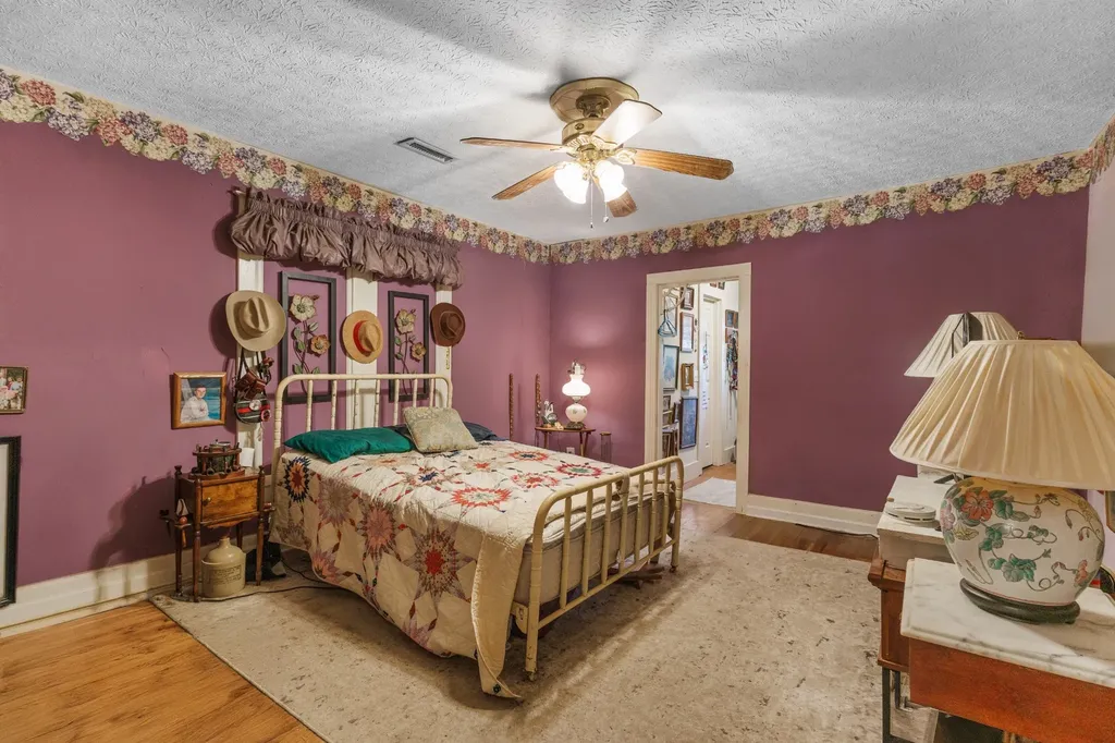 3371 Highway 76 Cottontown TN 37048