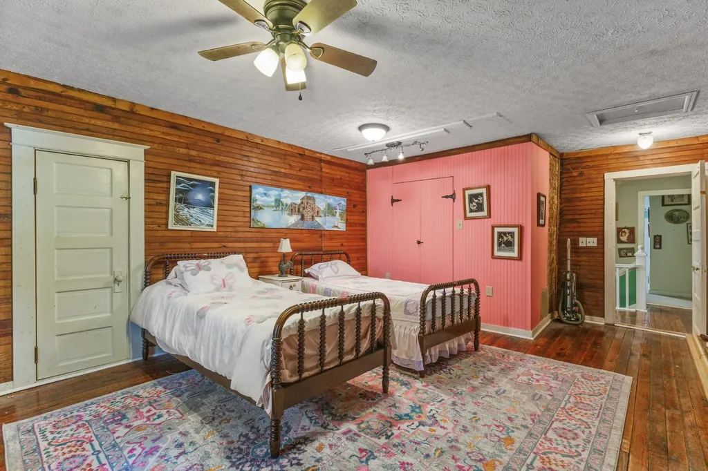 3371 Highway 76 Cottontown TN 37048