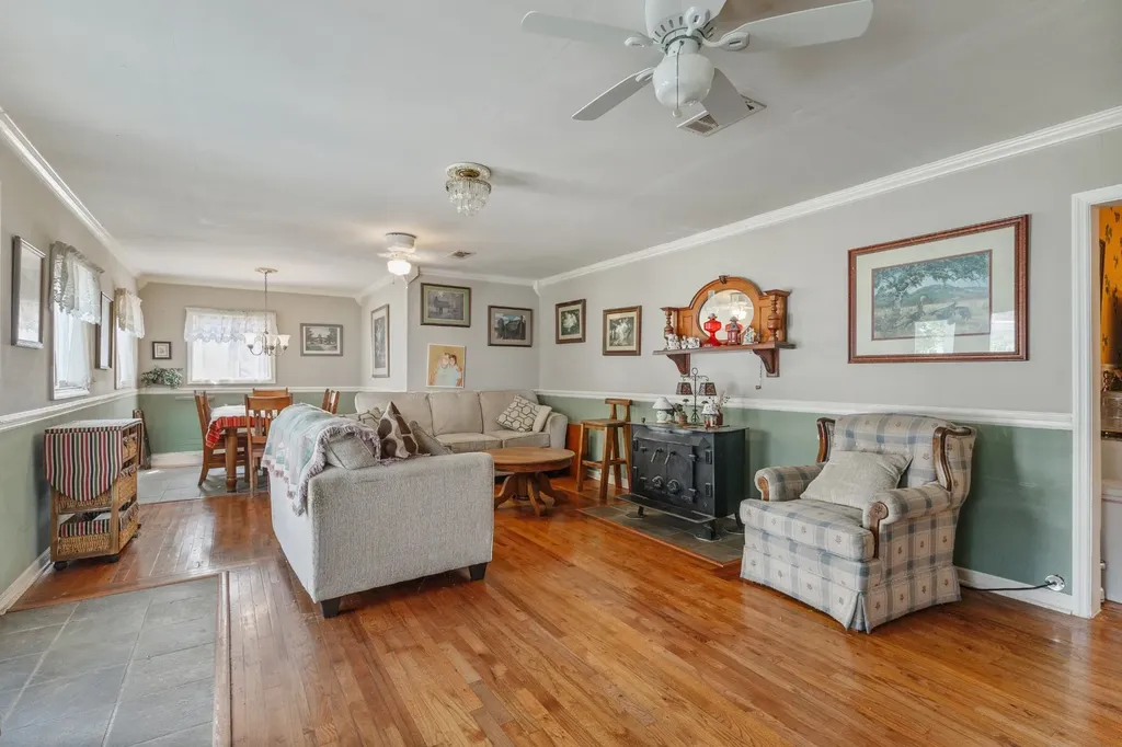 3371 Highway 76 Cottontown TN 37048